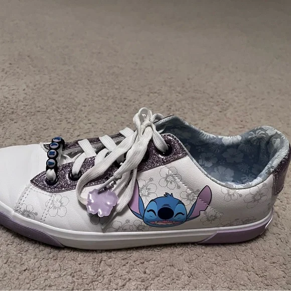 Women's Ground Up Lilo and Stitch size 10 sneakers - Picture 5 of 9